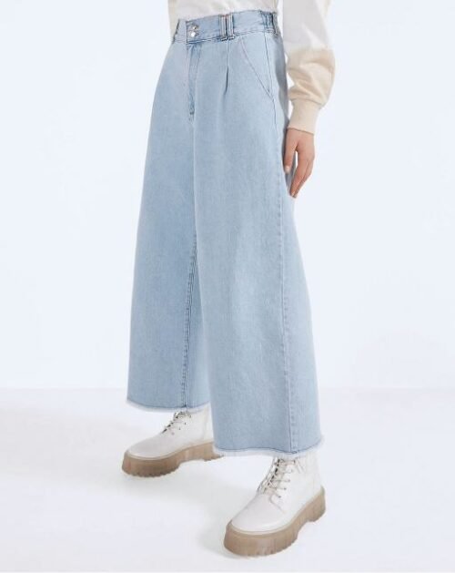 product-17-1 Culotte jeans with frayed hems