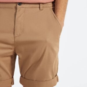 Belted Bermuda shorts