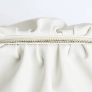 product-36-3 Handbag with chain strap