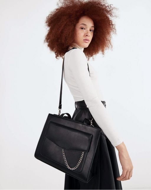 product-37-3 Tote bag with chain